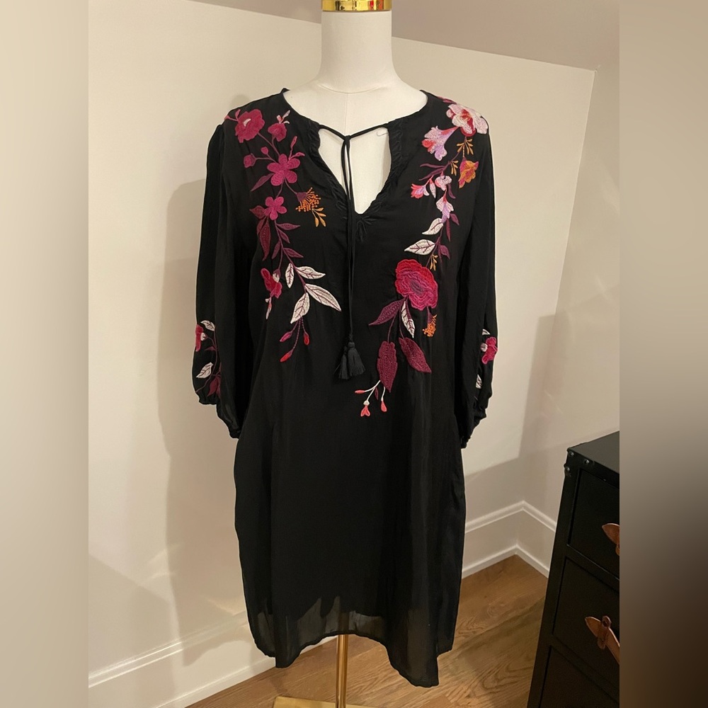 JOHNNY WAS - women’s black and pink embroidered dress with black under dress